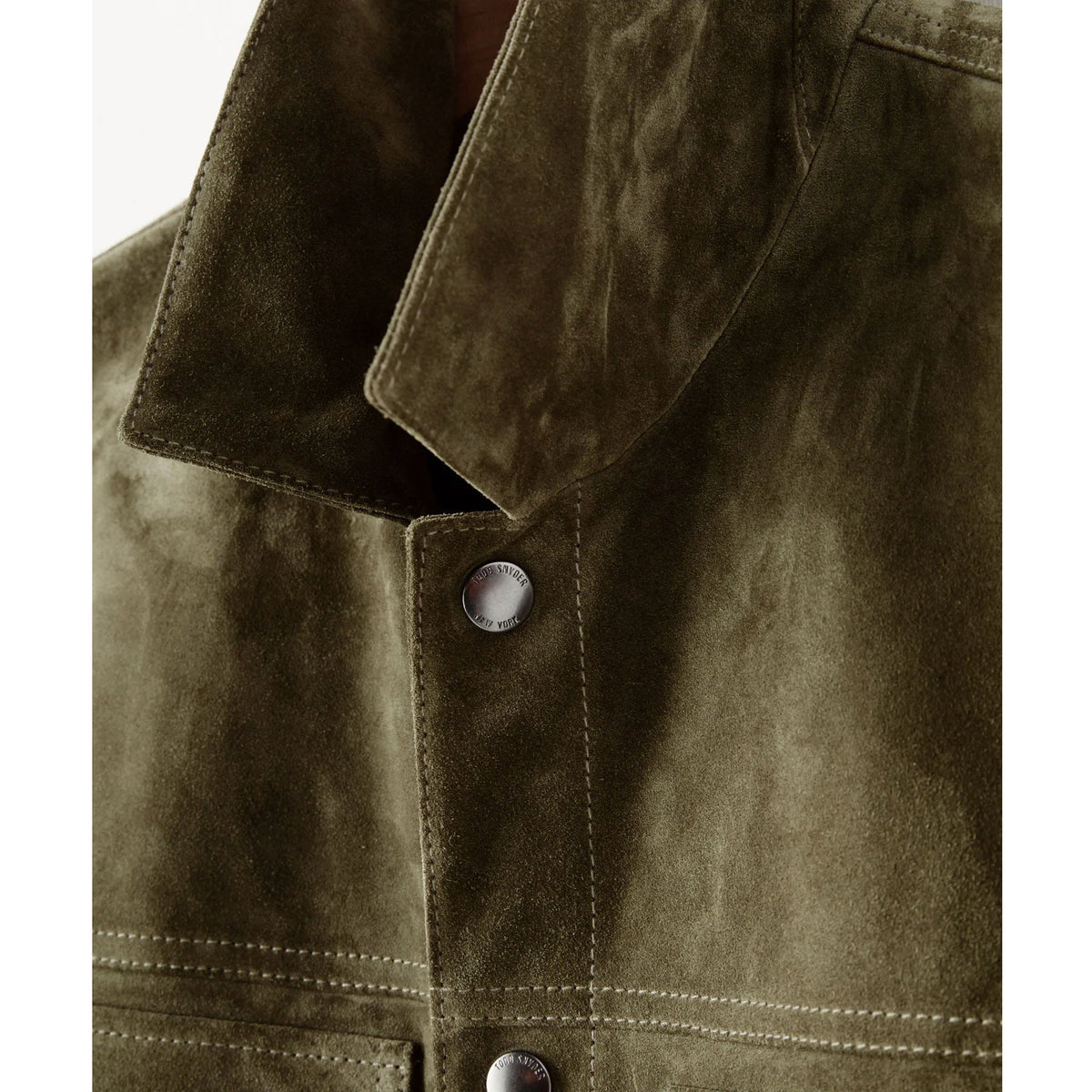 closeup collar view